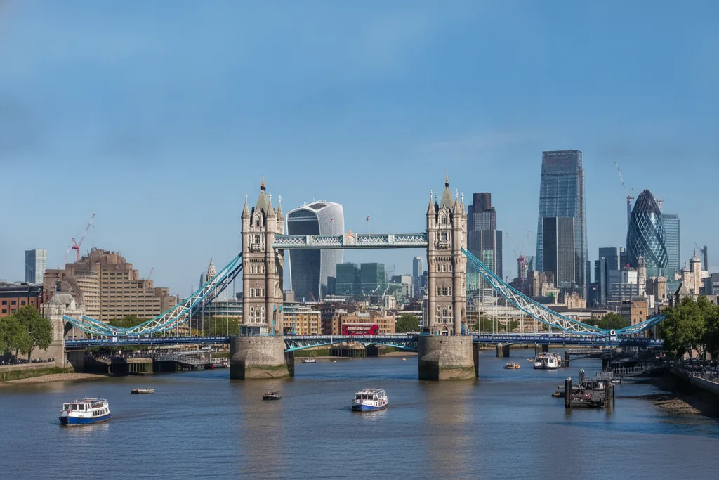 Travel insurance for United Kingdom from Singapore
